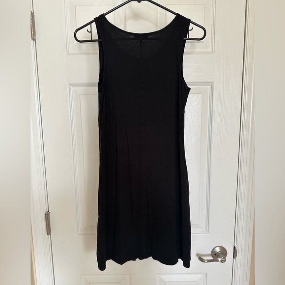Lightweight Black Dress - Picture 3 of 4